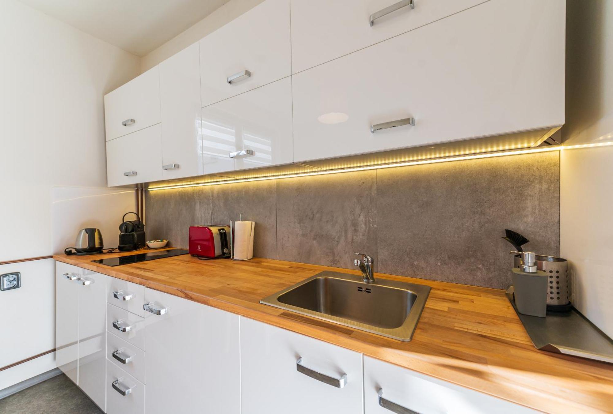 Ubytovani Na Samote - Apartman U Tesaru Komarice Екстер'єр фото